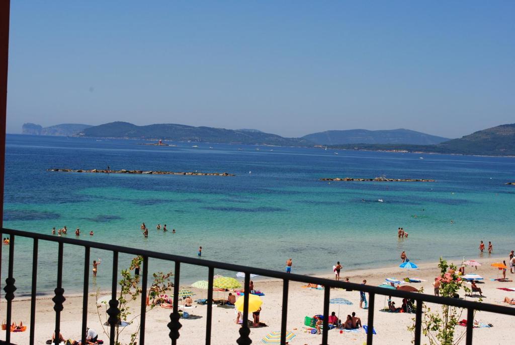 Guest House Sea Rooms Alghero Ruang foto