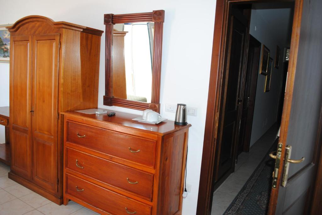 Guest House Sea Rooms Alghero Ruang foto