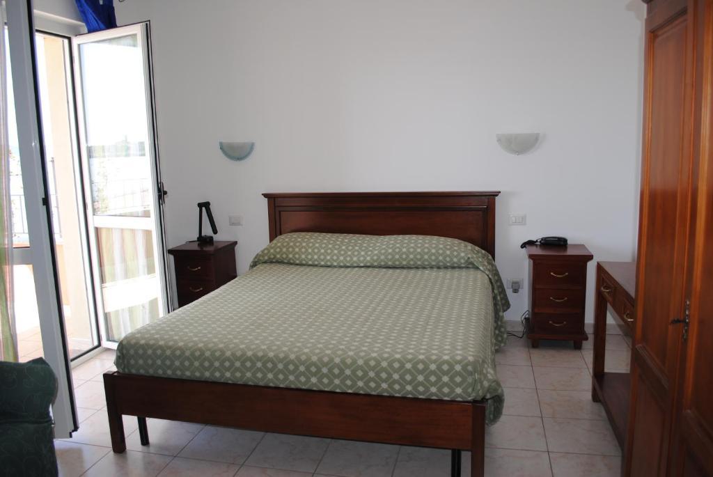 Guest House Sea Rooms Alghero Ruang foto