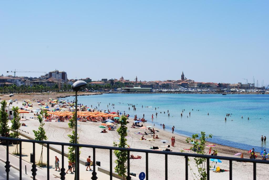 Guest House Sea Rooms Alghero Bagian luar foto